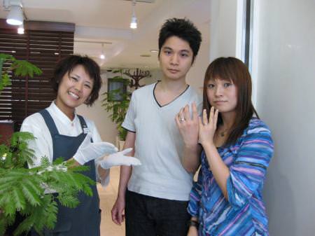 http://www.mokumeganeya.com/blog/customer/assets_c/2011/07/木目金の結婚指輪　銀座001-thumb-450x337-7742.jpg